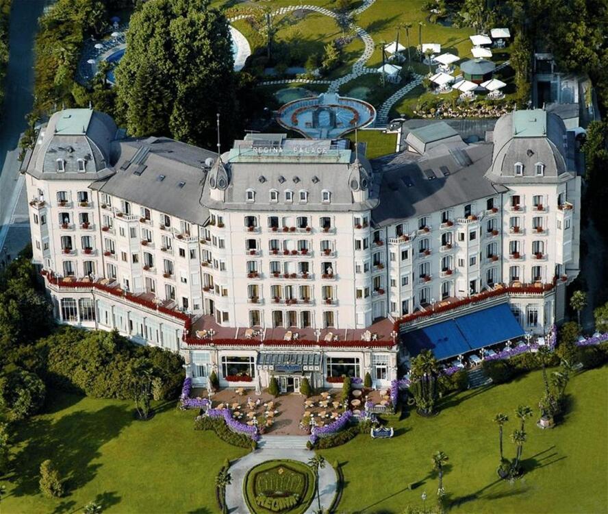 hotel-regina-palace-exterior-120a5c16